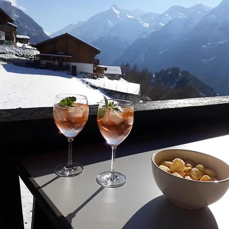 Chalet Huettle - Authentisch, Ruhig, Mitten Im Gruen Grächen